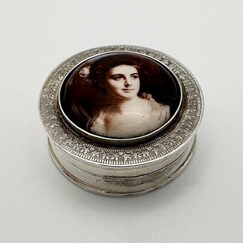 Vintage circular pill box - circular,