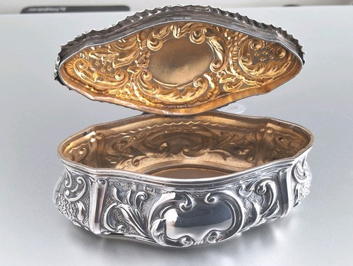 Fine antique solid silver - fine,