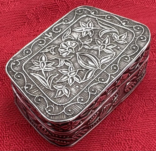 Unusual shaped solid - shaped, silver